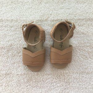 anchor & fox camel sandals